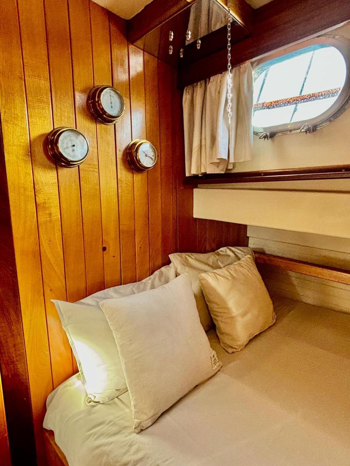 Båter Wooden Boat- La Goletta Barcelona